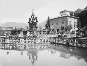 Fő szökőkút a Villa Lante-ban Bagnaiában, Viterbo külvárosában.