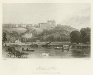 Richmond Hill, amint a híd felett kis távolságból látjuk