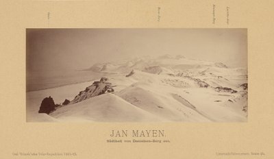 Jan Mayen, Danielsen-Berg déli része. alkotó: (Linienschiffs Lieutenant) Richard Basso