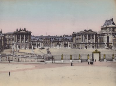 Facade du Chateau, a kastély eleje (színes fotó) alkotó: (after) French Photographer