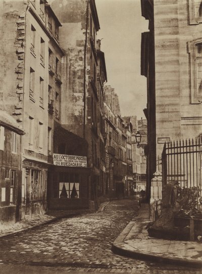 Rue Saint-Christophe 1865-ben, a rue de la Cite-ról készült (f/w fotó) alkotó: (after) French Photographer