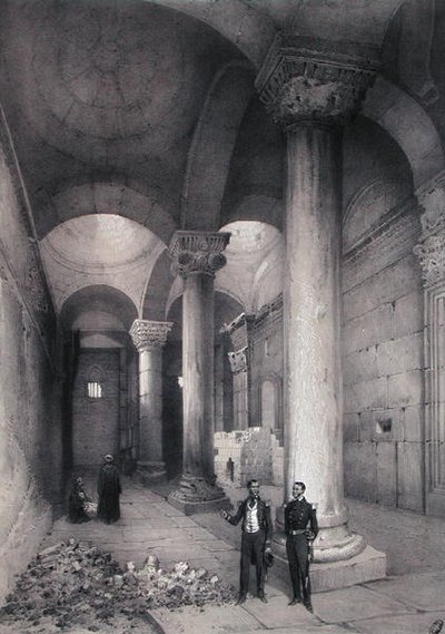 A jeruzsálemi Aranykapu belseje, illusztráció a Contre-Amiral Paris „Souvenirs de Jerusalem” című művéből, metszett Hubert Clerget (1818-99) és Jules Gaildrau (1816-98) (színes litó) alkotó: (after) Paris