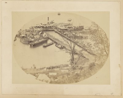 [Alsó rakpart, Belle Plain, USMRR építőtestület] [1864. május 16.]. alkotó: A.J. Russell