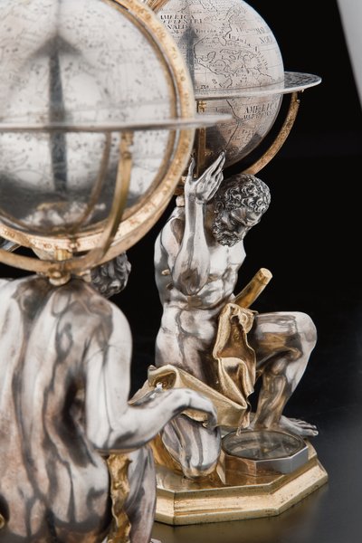 Két kivételes földi és égi földgömb, az augsburgi Herkules és Atlas támogatásával alkotó: Abraham Drentwett