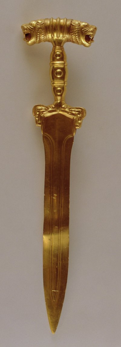 Kard dupla oroszlánfej markolat díszítéssel, Hamadanból, Irán (arany) alkotó: Achaemenid