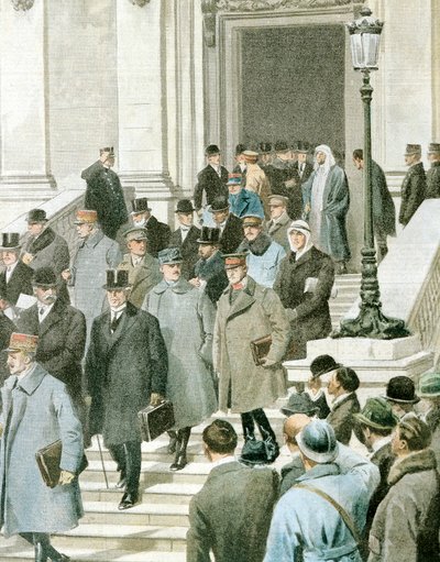 A békekonferencia küldöttei elhagyják a párizsi Quai D