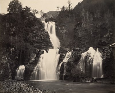 A Reichenbach-vízesés, 1860 körül (albumnyomat) alkotó: Adolphe Braun