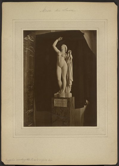 [Szapphó, aki az istenektől ihletet kér – Pradier / Louvre Múzeum] alkotó: Adolphe Braun