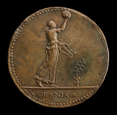 Az Uránia jobbra sétál, földgömb és líra kezében [fordítva], 1488 vagy utána. alkotó: Adriano Fiorentino