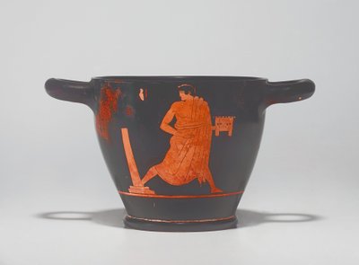 Tetőtéri vörös alakos skyphos, c. Kr.e. 5. század közepe (kerámia) alkotó: Agathon Painter (attr. to)