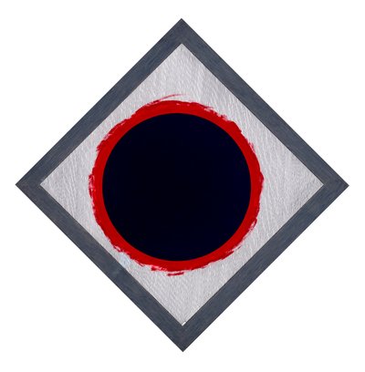 Circle Blue on Red Diamond, 2022 (zománc és toll a kártyán) alkotó: Alex Dunn