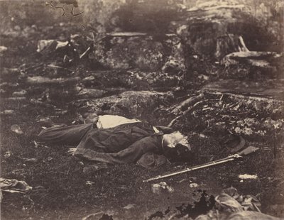 Egy mesterlövész utolsó álma, Gettysburg, Pennsylvania,1863 július (fotó) alkotó: Alexander Gardner