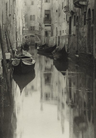 Egy velencei csatorna alkotó: Alfred Stieglitz