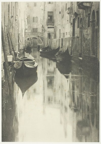 Egy velencei csatorna, 1894, nyomtatva 1897. alkotó: Alfred Stieglitz