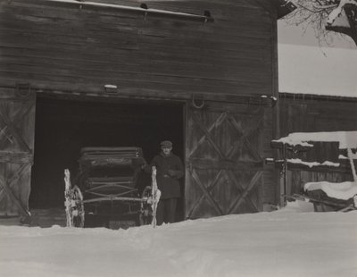 Pajta, kocsi és hó alkotó: Alfred Stieglitz