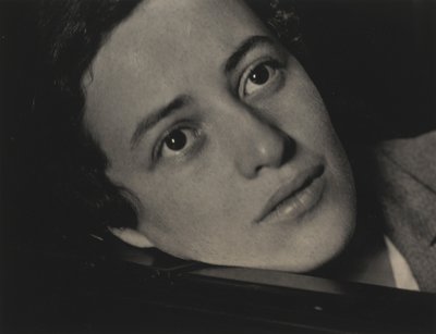  alkotó: Alfred Stieglitz