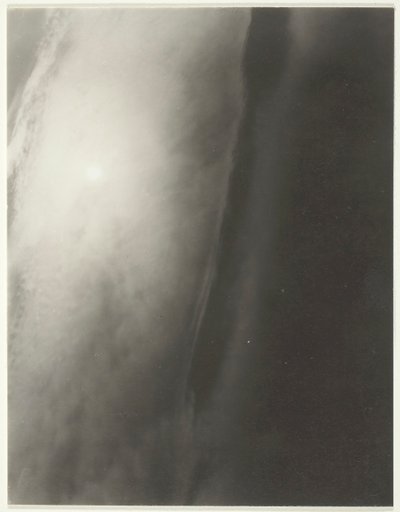 Egyenértékű, 1931. alkotó: Alfred Stieglitz