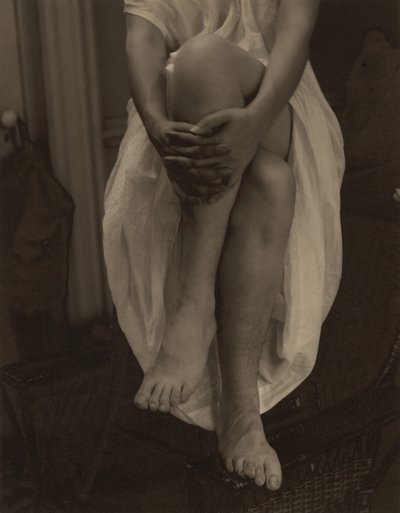 Georgia O’Keeffe – Lábak alkotó: Alfred Stieglitz