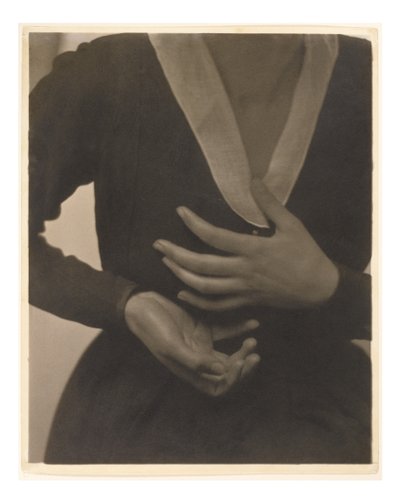Georgia O’Keeffe kezei a 291-ben alkotó: Alfred Stieglitz