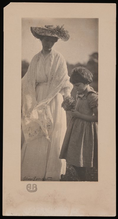 Alice Broughton fotó Agnes Peltonról fiatal unokatestvérével Agnes „Wild Farmján” (f/w fotó) alkotó: Alice Boughton