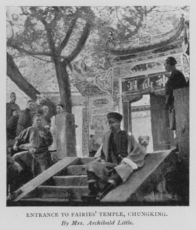 A tündérek templomának bejárata, Chungking (f/w fotó) alkotó: Alicia Little