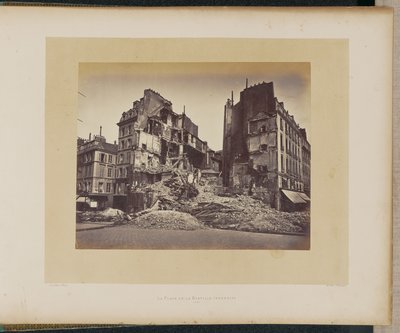 A lángoló Place de la Bastille. alkotó: Alphonse J. Liébert