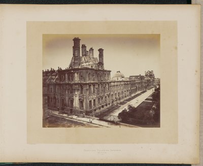 A leégett Tuileriák palotája. Általános látkép. alkotó: Alphonse J. Liébert