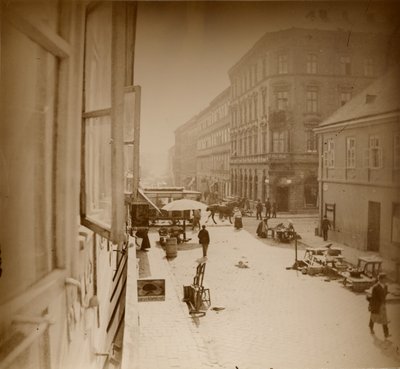 [Kilátás Mucha lakásának ablakából, az Amalienstrasse közelében, München] alkotó: Alphonse Maria Mucha