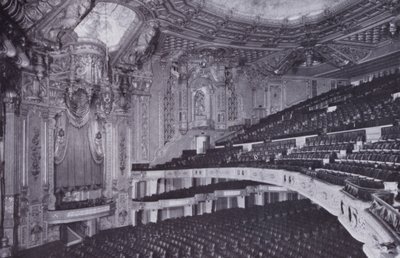 Chicago: Interior, Oriental Theatre (f/w fotó) alkotó: American Photographer (after)