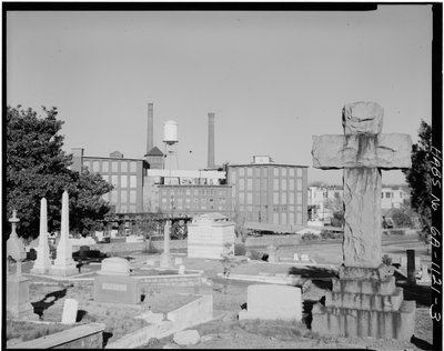 Cabbagetown District (Általános nézetek), Boulevard, Pearl Street, Memorial Drive és vasúti sínek, Atlanta, Fulton County, GA (f/w fotó) alkotó: American Photographer