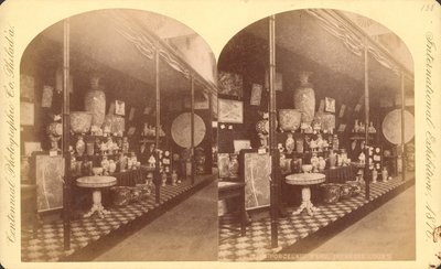 Japán vázák, urnák és paravánok gyűjteménye, Japán udvar, Centenáriumi Nemzetközi Kiállítás alkotó: American Photographer