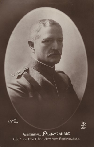 John J Pershing tábornok (fekete-fehér fotó) alkotó: American Photographer