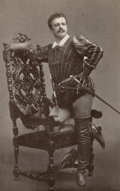 Jean de Reszke, mint Raoul, a "Les Huguenots" című filmben (fekete-fehér fotó) alkotó: American Photographer