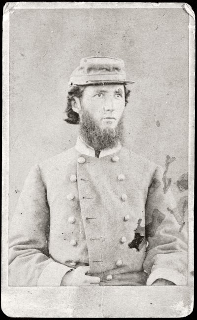 Katona portréja (fekete-fehér fotó) alkotó: American Photographer