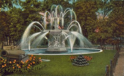 Poughkeepsie: Memorial Fountain (színes fotó) alkotó: American Photographer