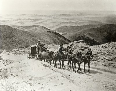 Stagecoach átkelés a San Marcos-hágón, Kaliforniában alkotó: American Photographer