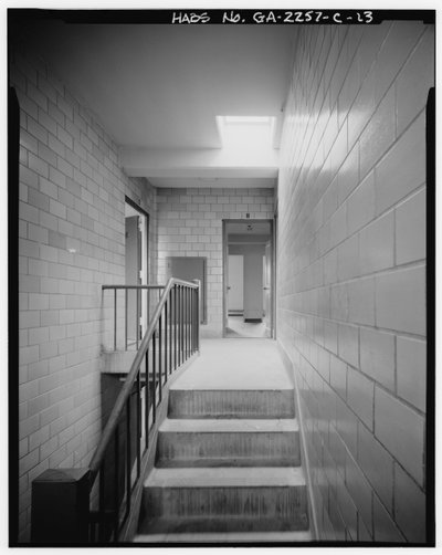 Techwood Homes, Building No. 1, 575-579 Techwood Drive, Atlanta, Fulton County, GA (f/w fotó) alkotó: American Photographer