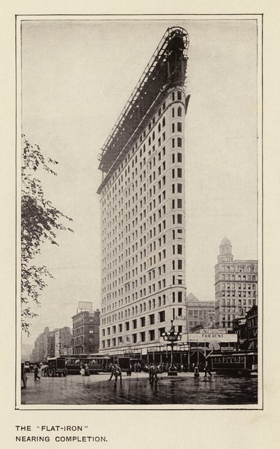 A "Flat-Iron" a befejezéshez közeledik (fekete-fehér fotó) alkotó: American Photographer