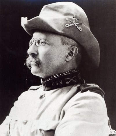 Theodore Roosevelt az amerikai 1. önkéntes lovasság alezredeseként 1898-ban (f/w fotó) alkotó: American Photographer