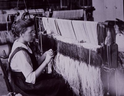 Amerikai textilipar, textilipar a massachusettsi pamutgyárban, 1900 körül (f/w fotó) alkotó: American Photographer