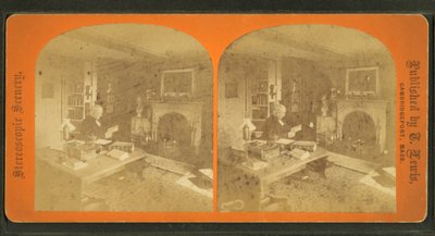 Amos Alcott képe a dolgozószobájában alkotó: American Photographer