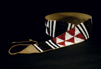 A Womans Ceremonial Belt, Maidu törzs, Kalifornia alkotó: American School