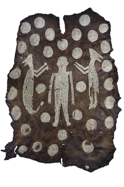 Chief Powhatans Mantle, észak-amerikai indián, Virginiából, 16. század vége – 17. század eleje (kagylómintás szarvasbőr) alkotó: American School