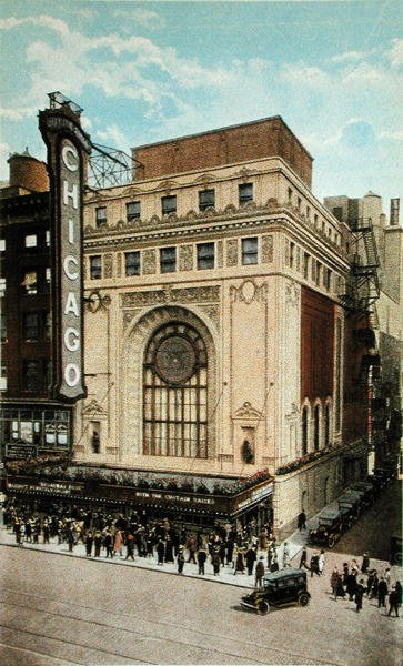 A Chicago Színházat ábrázoló képeslap, 1930 körül (színes litó) alkotó: American School