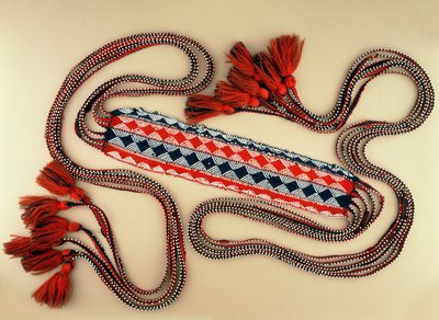 Szíj, 1820 körüli évek (gyapjú és gyöngyök) alkotó: American School
