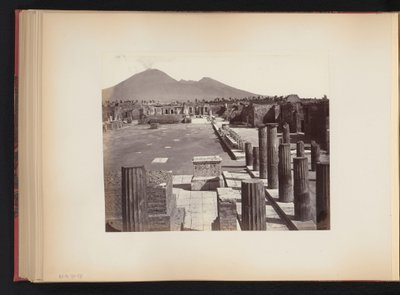 Kilátás a Piazza del Foro-ra Pompeiiben, Olaszországban alkotó: Anonymous