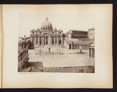 Kilátás a Péter térre és a Szent Péter-templomra, Rómában, Olaszországban Szent Pietro. Roma (cím a tárgyon) alkotó: Anonymous
