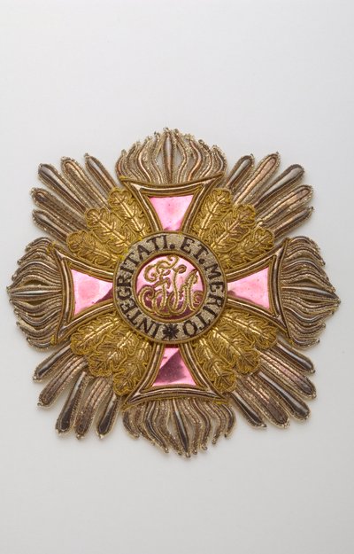 Ausztria - Lipótrend: Charles Louis Huguet lovagnagy kereszt emléktáblája, Semonville márkié (1759-1839) - Debütáló XIX. század - Arany-, ezüst- és selyemszálak, crantilla, flitterek és talmi hímzések - Nagy vászon lelke és darabka alkotó: Anonymous Anonymous