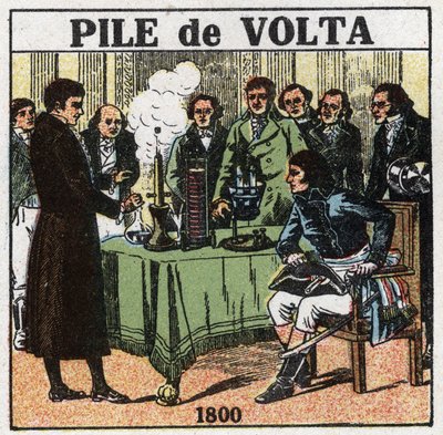 Elemek és akkumulátorok: Alessandro (Alexandre) Volta (1745-1827) 1801-ben bemutatta Bonaparte Napóleon (1769-1821) konzulnak az Institut National de France-ban kísérleteinek eredményeit, amelyek lehetővé tették számára az elektromos akkumulátor feltalálás alkotó: Anonymous Anonymous