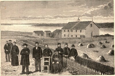 Isidore Clut püspök (1832-1903), R. P. Le Corre és a Gondviselés Misszió más tagjai Athabaska Mackenzie-ben (Athabaska-Mackenzie) Kanadában a 19. század végén. Louis-Eugene (Lou) „Les Missions Catholiques au XIXeme Siecle” metszete alkotó: Anonymous Anonymous